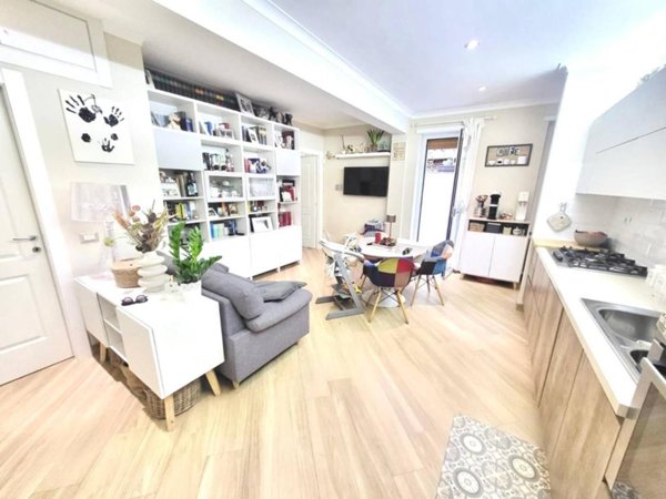 appartamento in vendita a Roma in zona EUR