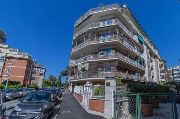 appartamento in vendita a Roma in zona Della Vittoria