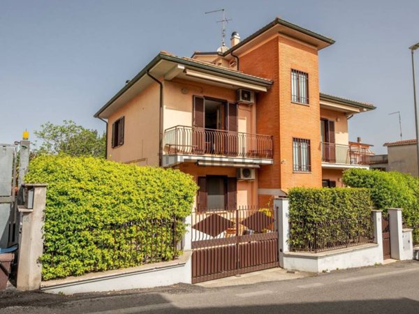 appartamento in vendita a Roma in zona Borghesiana