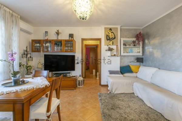 appartamento in vendita a Roma in zona Casal Palocco