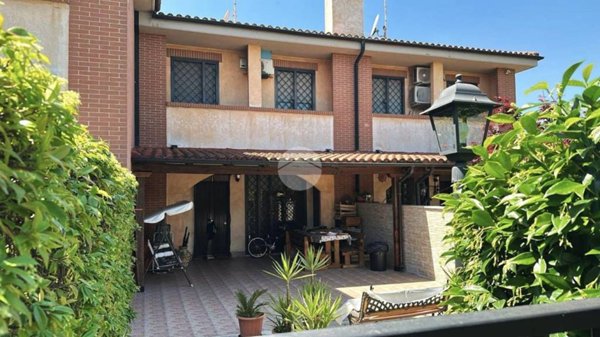 casa indipendente in vendita a Roma in zona Castelverde