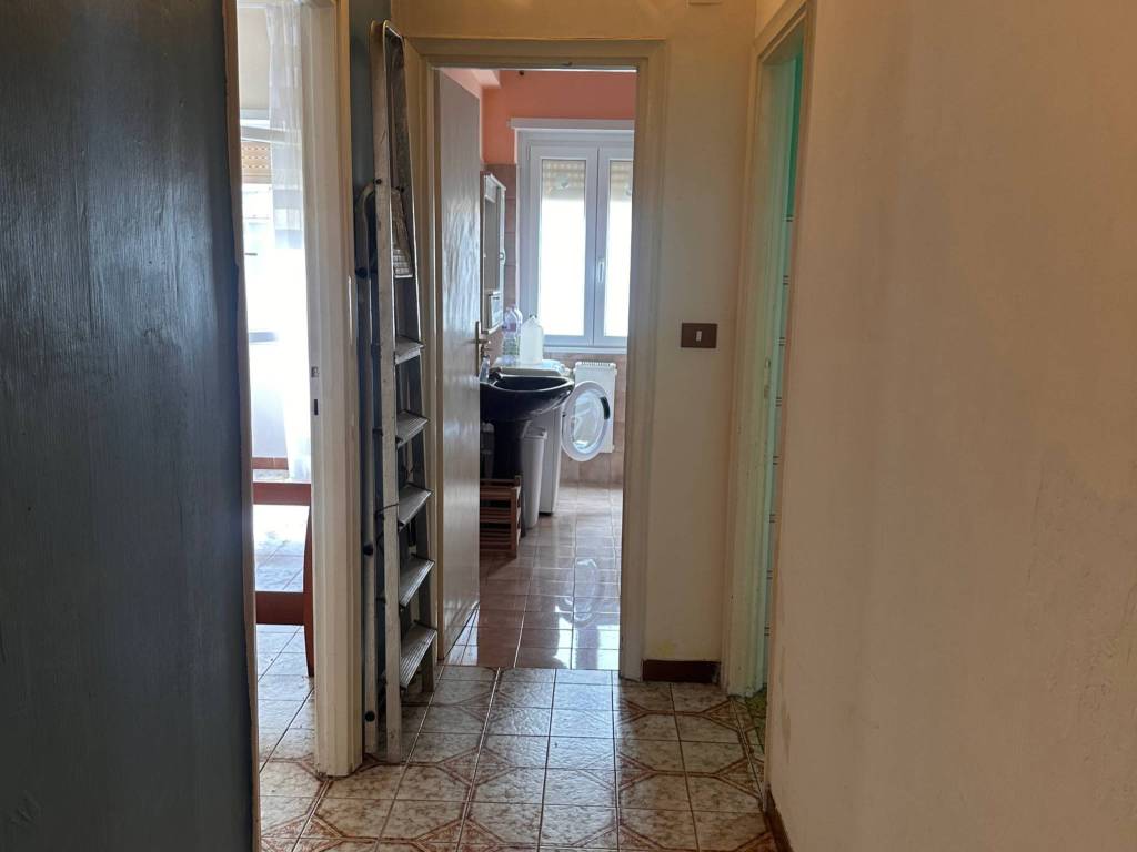 appartamento in vendita a Roma in zona Prenestino-Labicano