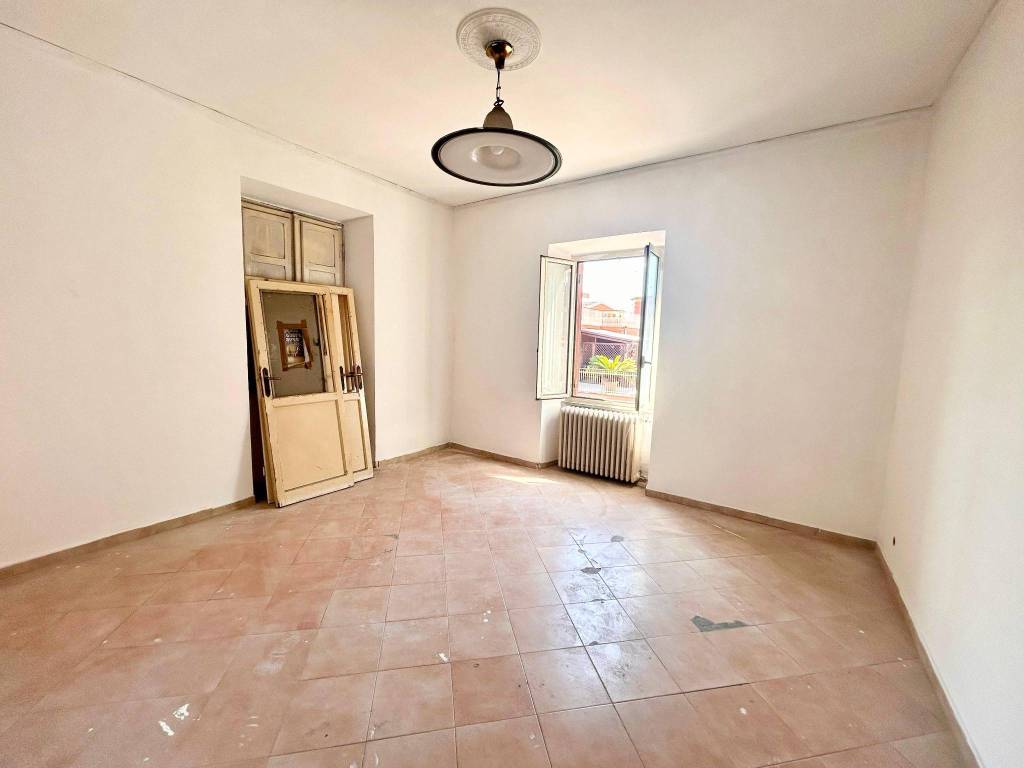 appartamento in vendita a Roma in zona Torre Maura