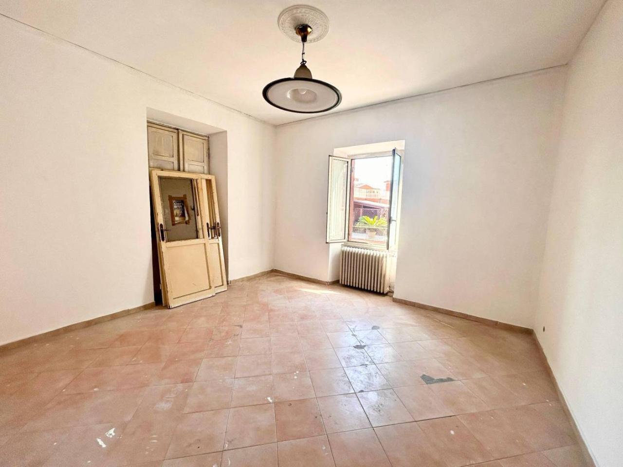 appartamento in vendita a Roma in zona Torre Maura