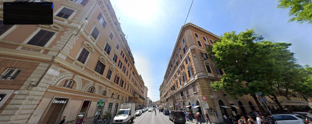 negozio in vendita a Roma in zona Rione Borgo