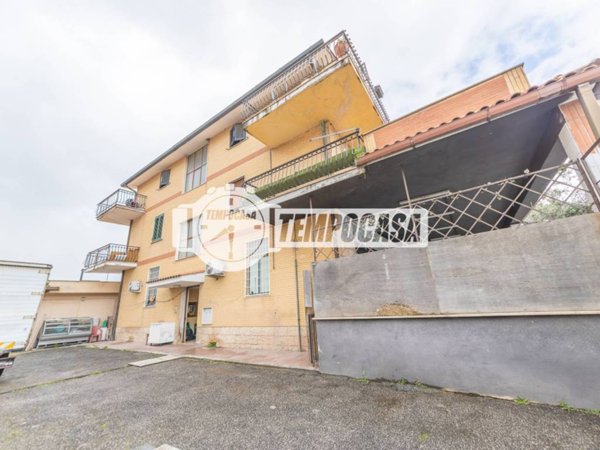 appartamento in vendita a Roma in zona Romanina