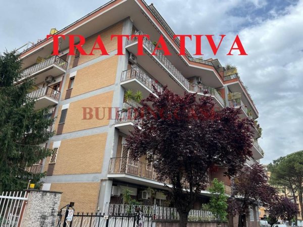 appartamento in vendita a Roma in zona Ardeatino