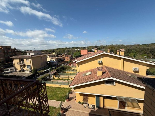 appartamento in vendita a Roma in zona Isola Farnese