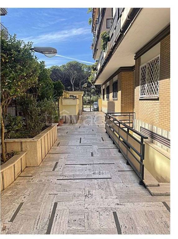 appartamento in vendita a Roma in zona Ostia