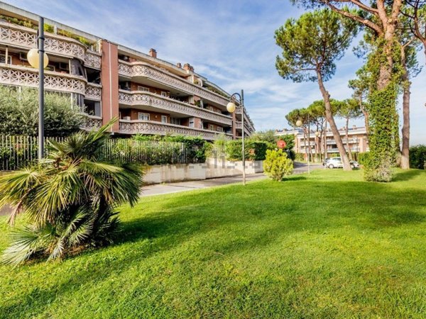 appartamento in vendita a Roma in zona Ostiense