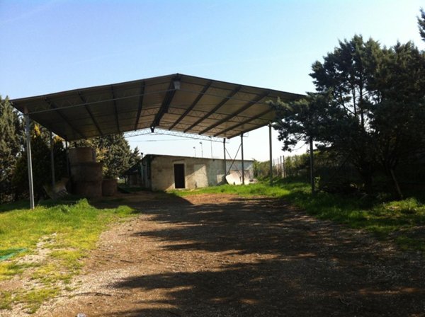 ufficio in vendita a Roma in zona Valle Muricana