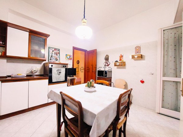 appartamento in vendita a Roma in zona Torre Spaccata