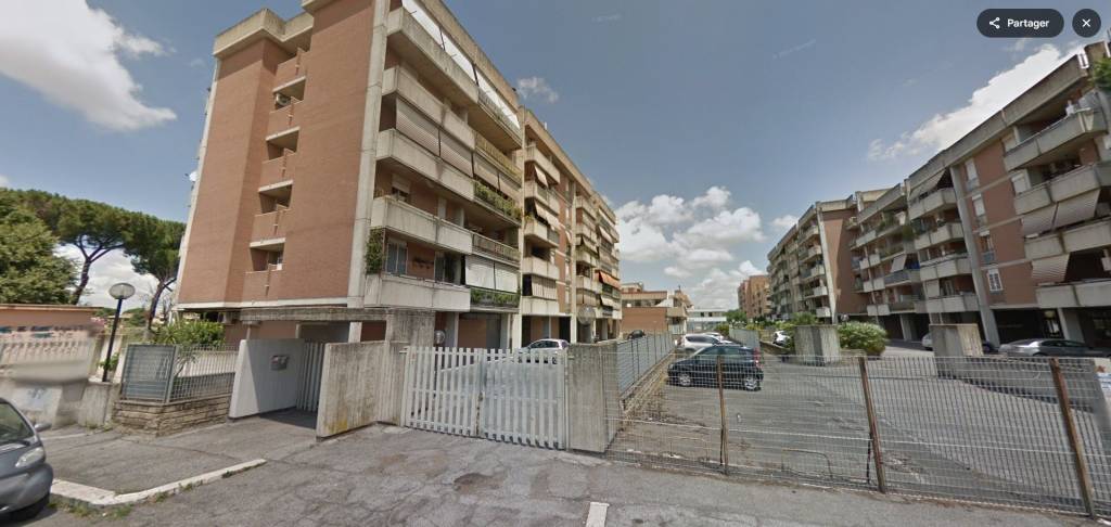 appartamento in vendita a Roma in zona San Basilio