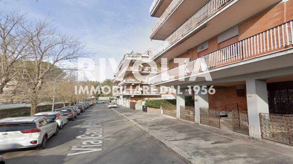 appartamento in vendita a Roma in zona Appio Claudio