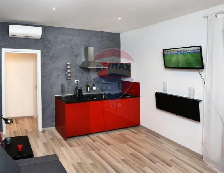appartamento in vendita a Roma in zona Ostiense