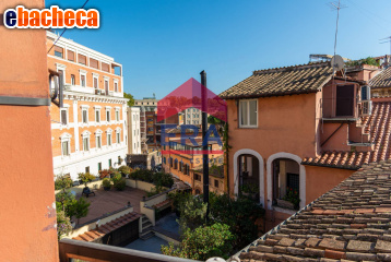 appartamento in vendita a Roma in zona Trastevere
