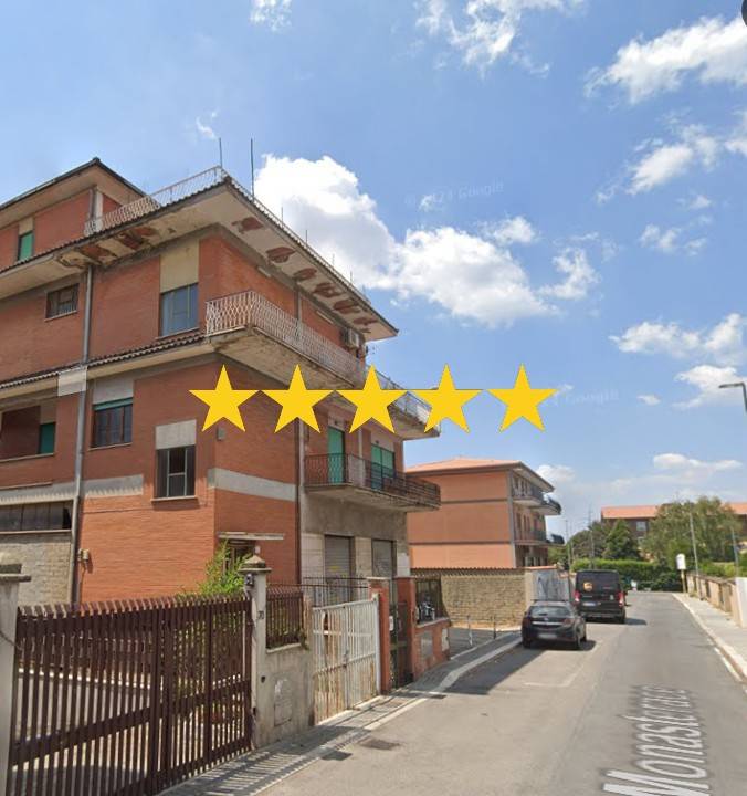 appartamento in vendita a Roma in zona Casal Morena
