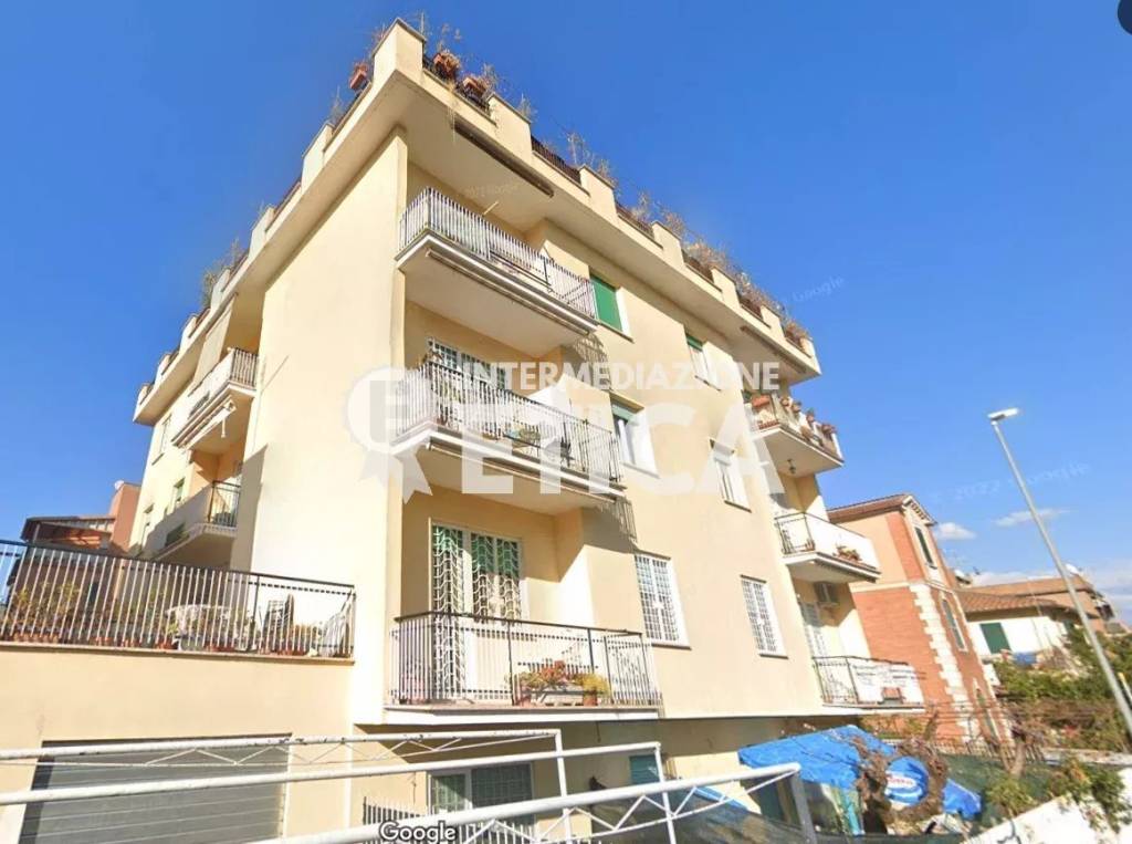 appartamento in vendita a Roma in zona Ponte Mammolo