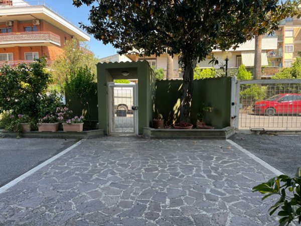 appartamento in vendita a Roma in zona Primavalle