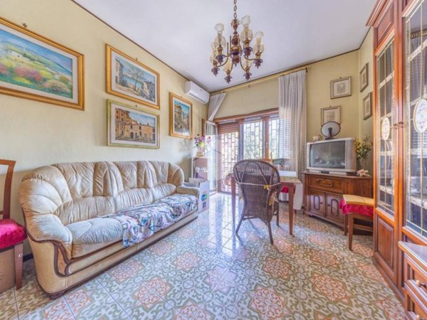 appartamento in vendita a Roma in zona Appio Claudio