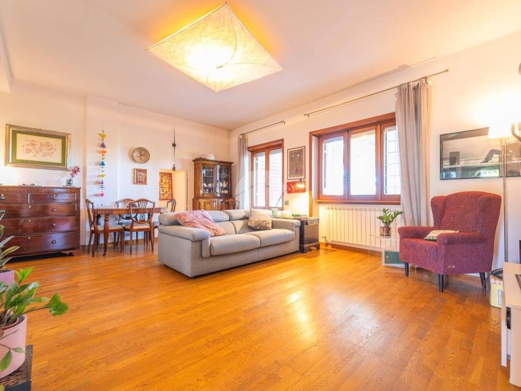 appartamento in vendita a Roma in zona Appio Claudio