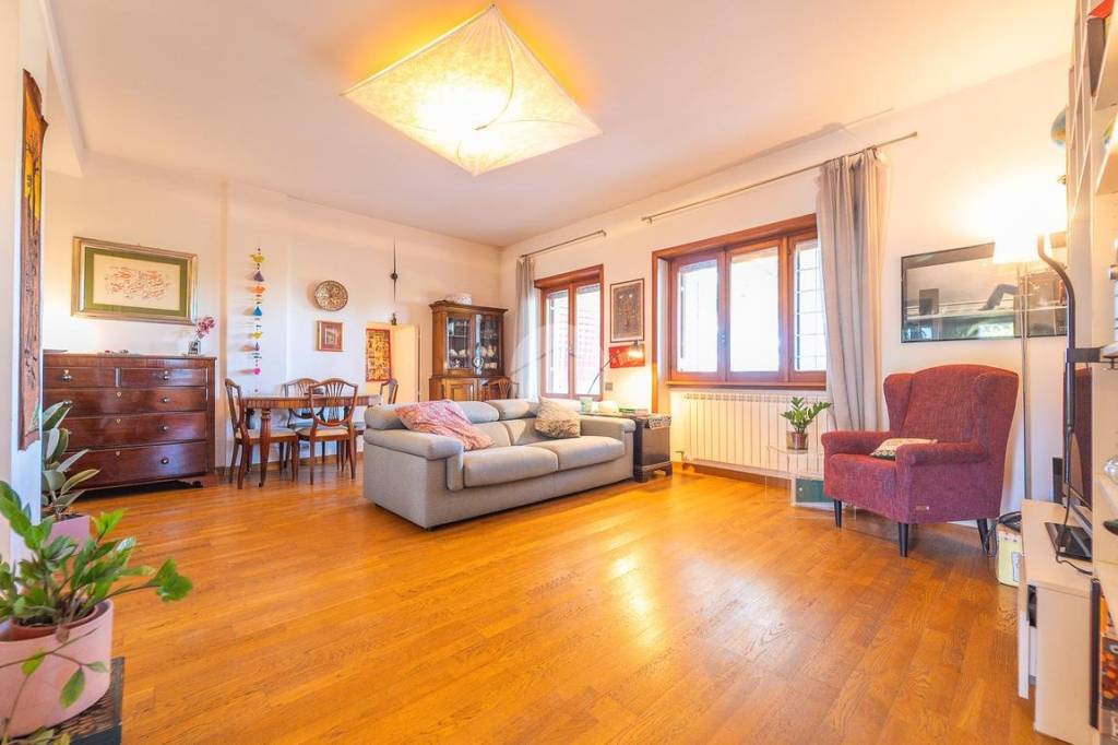 appartamento in vendita a Roma in zona Appio Claudio