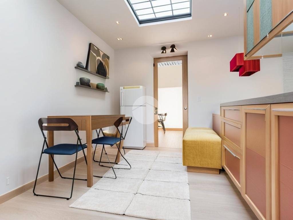 appartamento in vendita a Roma in zona Appio Pignatelli