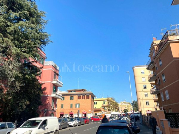 appartamento in vendita a Roma in zona Dragona/Bagnoletto