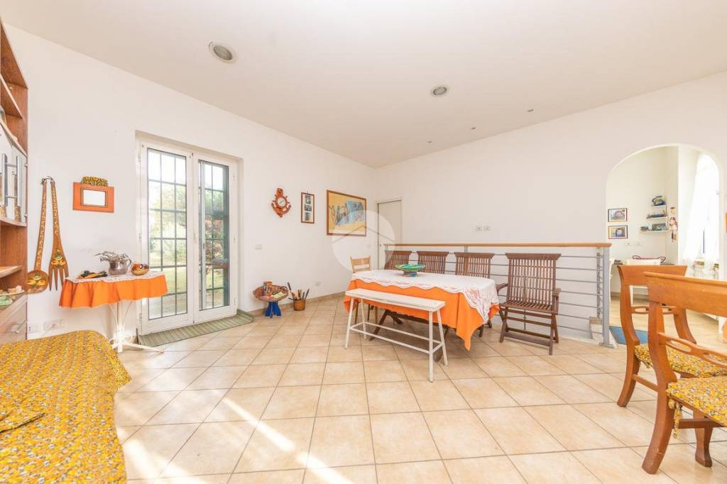 casa indipendente in vendita a Roma in zona Appio Claudio