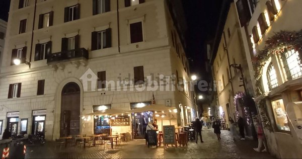 locale commerciale in vendita a Roma in zona Campo Marzio
