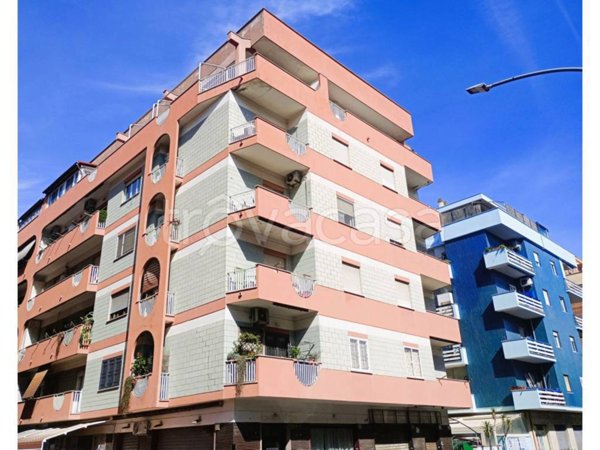 appartamento in vendita a Roma in zona Ostia
