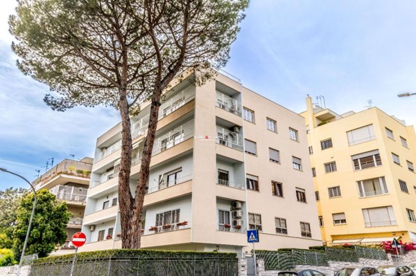 appartamento in vendita a Roma in zona Tor di Quinto