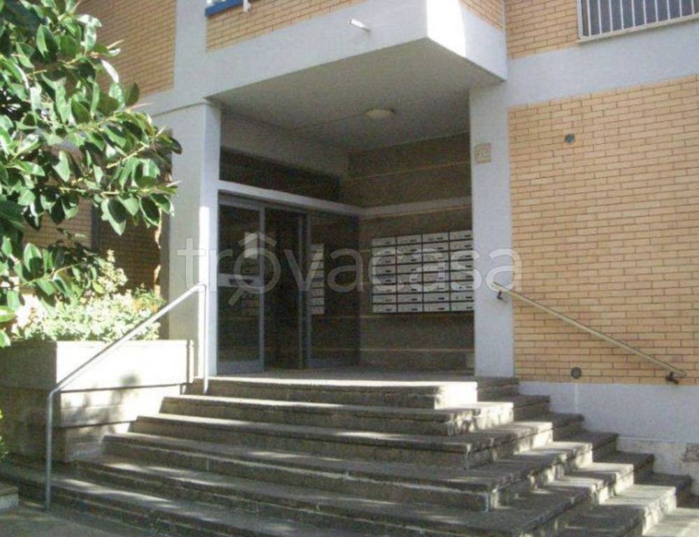 appartamento in vendita a Roma in zona Ostia
