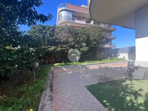 appartamento in vendita a Roma in zona Mezzocammino