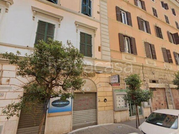 negozio in vendita a Roma in zona Salario