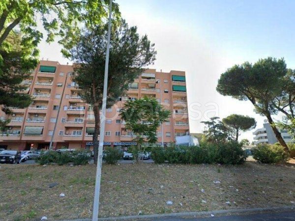 negozio in vendita a Roma in zona Tor Sapienza