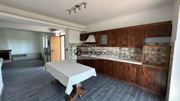 appartamento in vendita a Roma in zona Cesano