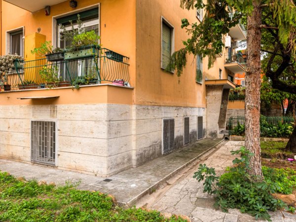 appartamento in vendita a Roma in zona Torrevecchia