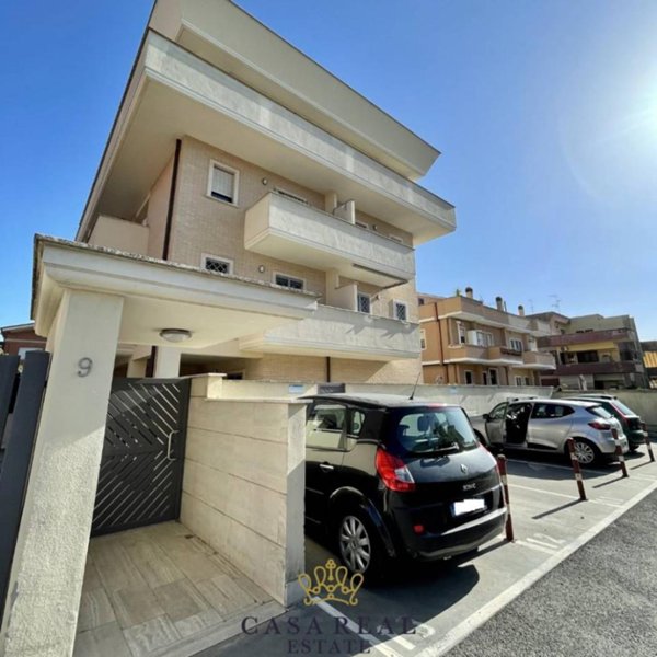 appartamento in vendita a Roma in zona Acilia