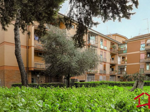 appartamento in vendita a Roma in zona Acilia