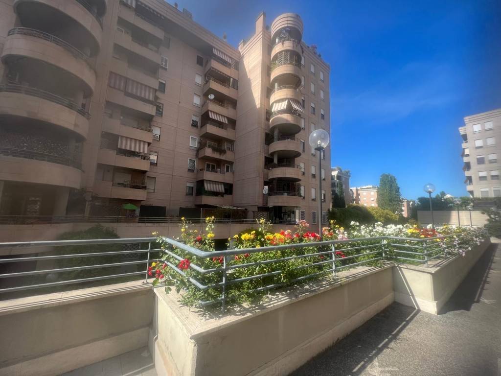 appartamento in vendita a Roma in zona Torrino