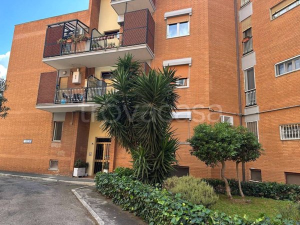 appartamento in vendita a Roma in zona Ostia