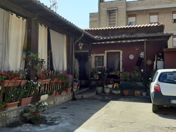 appartamento in vendita a Roma in zona Alessandrino