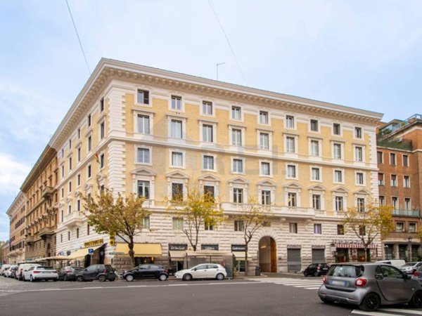 appartamento in vendita a Roma in zona Rione Prati