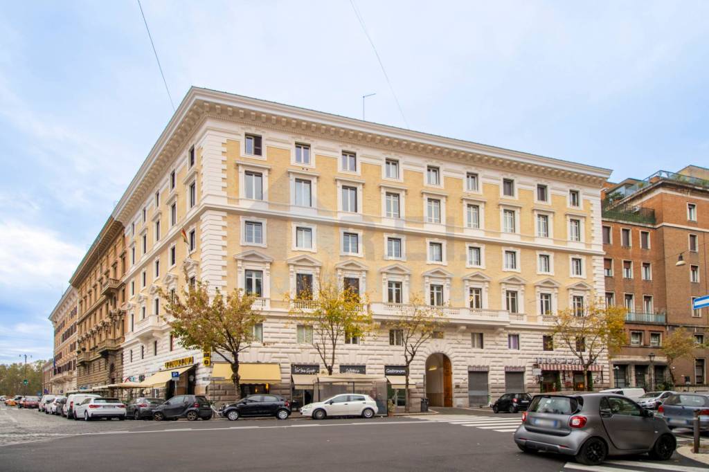 appartamento in vendita a Roma in zona Rione Prati