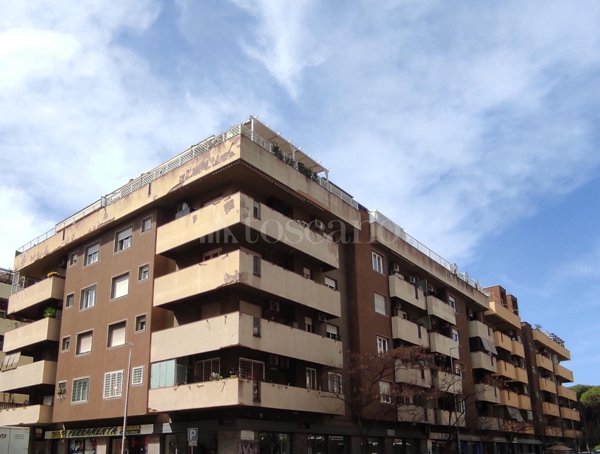 casa indipendente in vendita a Roma in zona Ostia