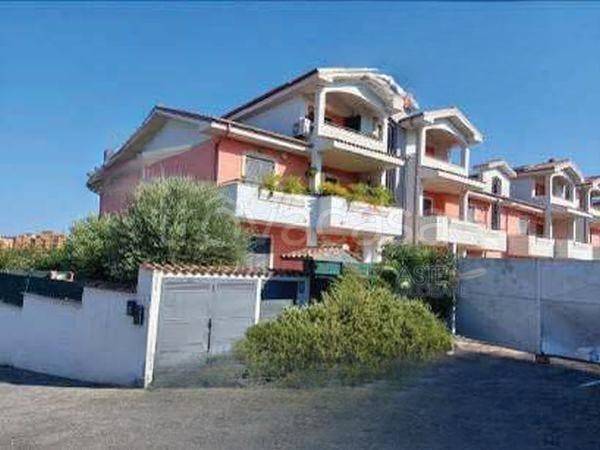 appartamento in vendita a Roma in zona Massimina/Casal Lumbroso