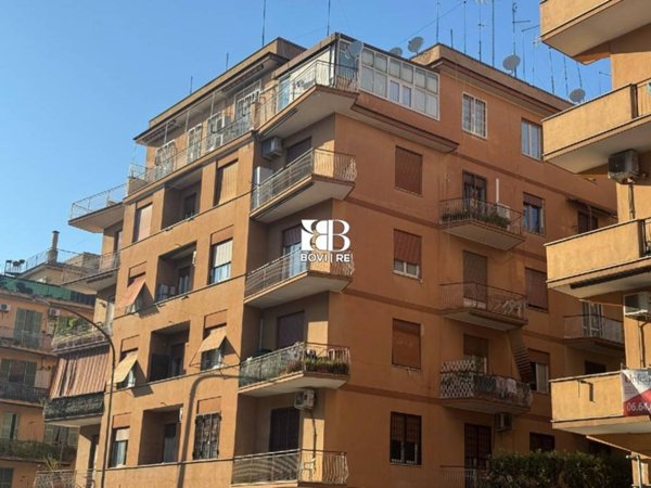 appartamento in vendita a Roma in zona Aurelio
