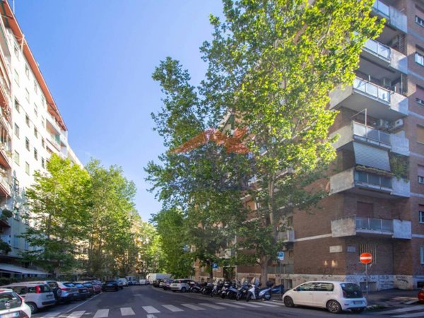 appartamento in vendita a Roma in zona Monte Sacro/Talenti