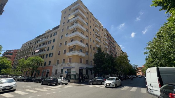 appartamento in vendita a Roma in zona Appio Latino